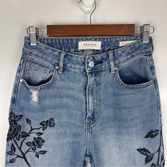 PacSun Floral Embroidered Mom Jeans Distressed Women's Size 26 - Picture 4 of 10